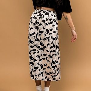 LALA ORIGINAL: It Girl Midi Skirt in Yin & Yang